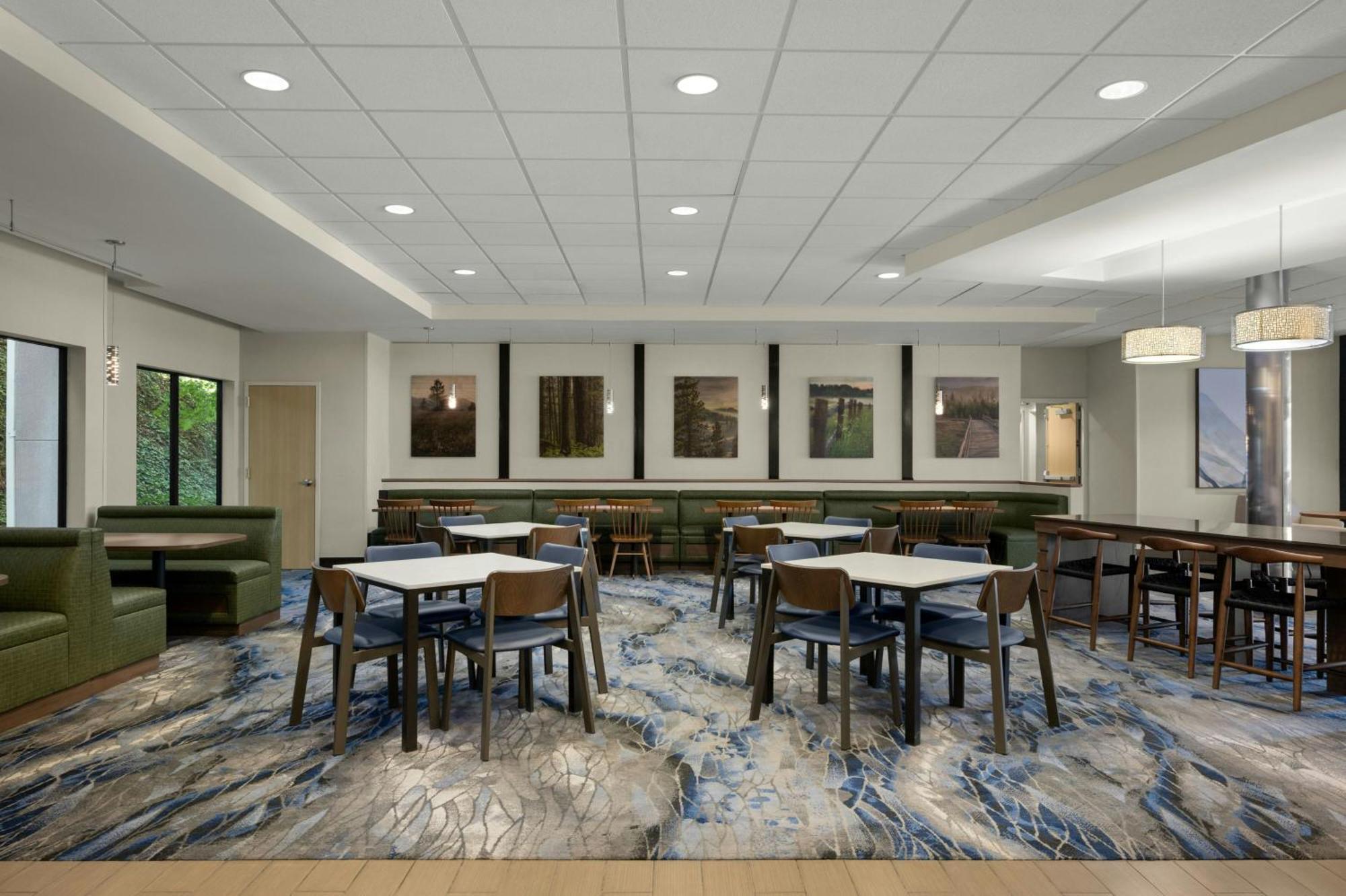 Fairfield Inn & Suites By Marriott Москов Екстер'єр фото