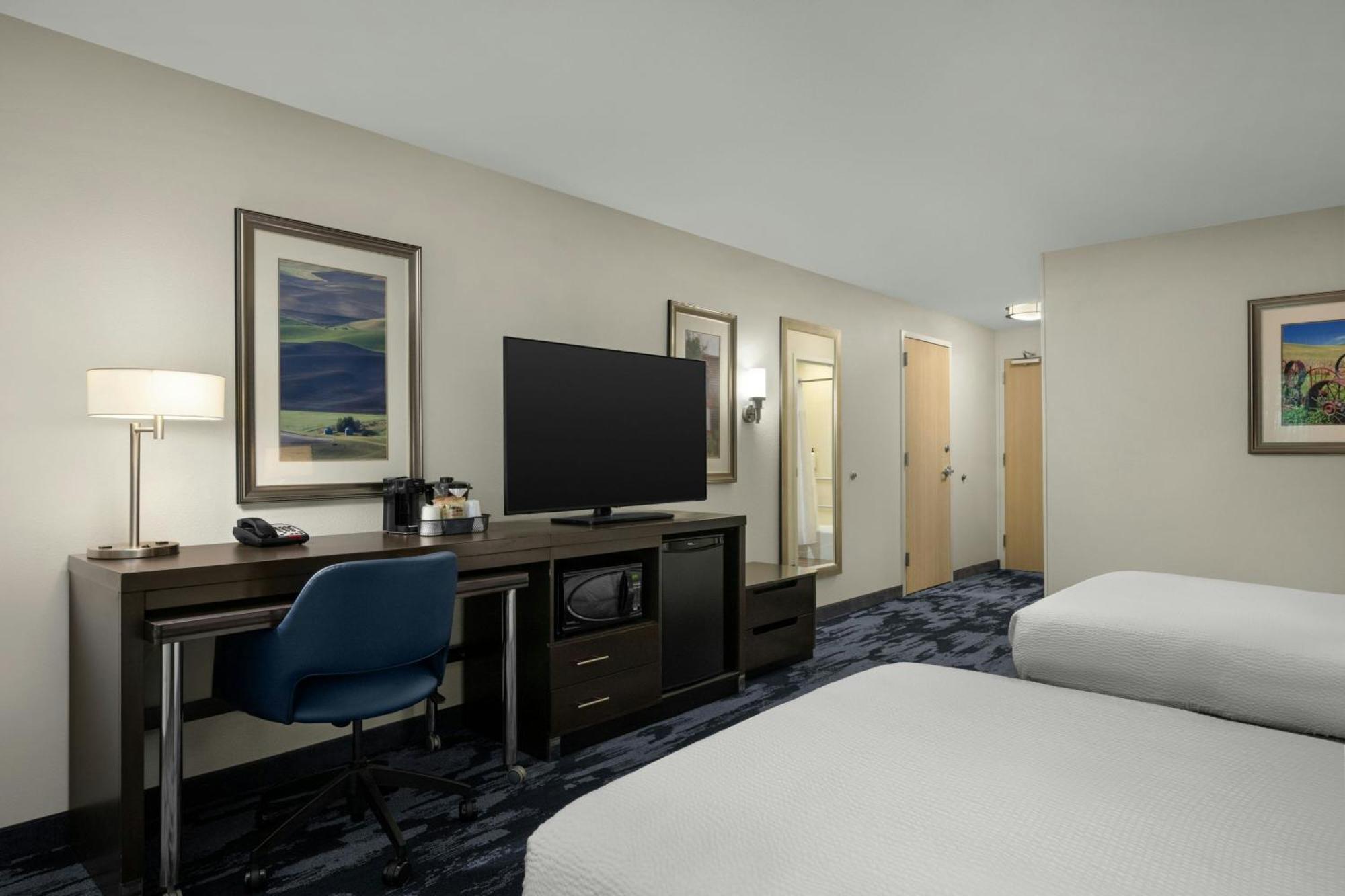Fairfield Inn & Suites By Marriott Москов Екстер'єр фото