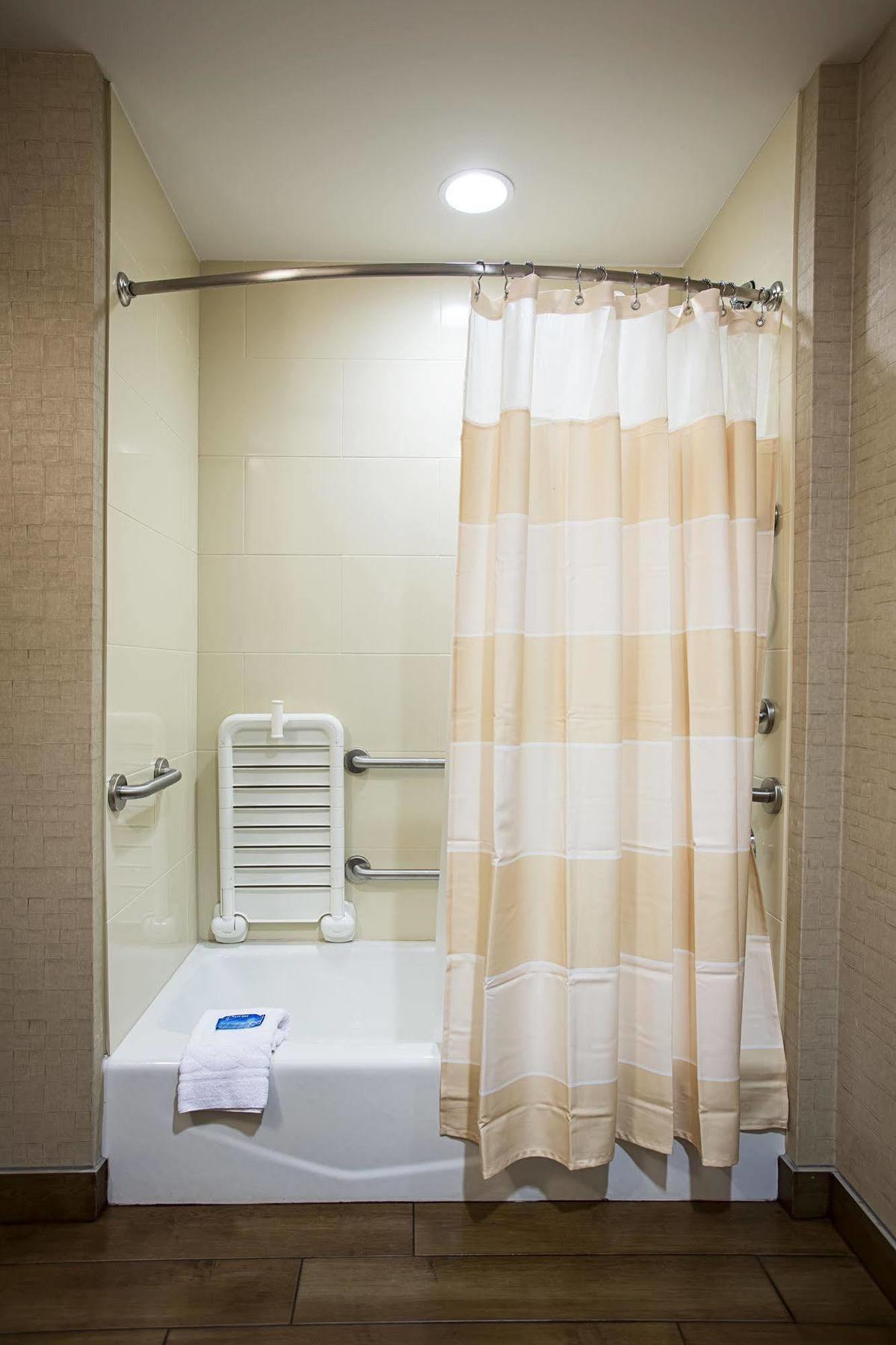 Fairfield Inn & Suites By Marriott Москов Екстер'єр фото